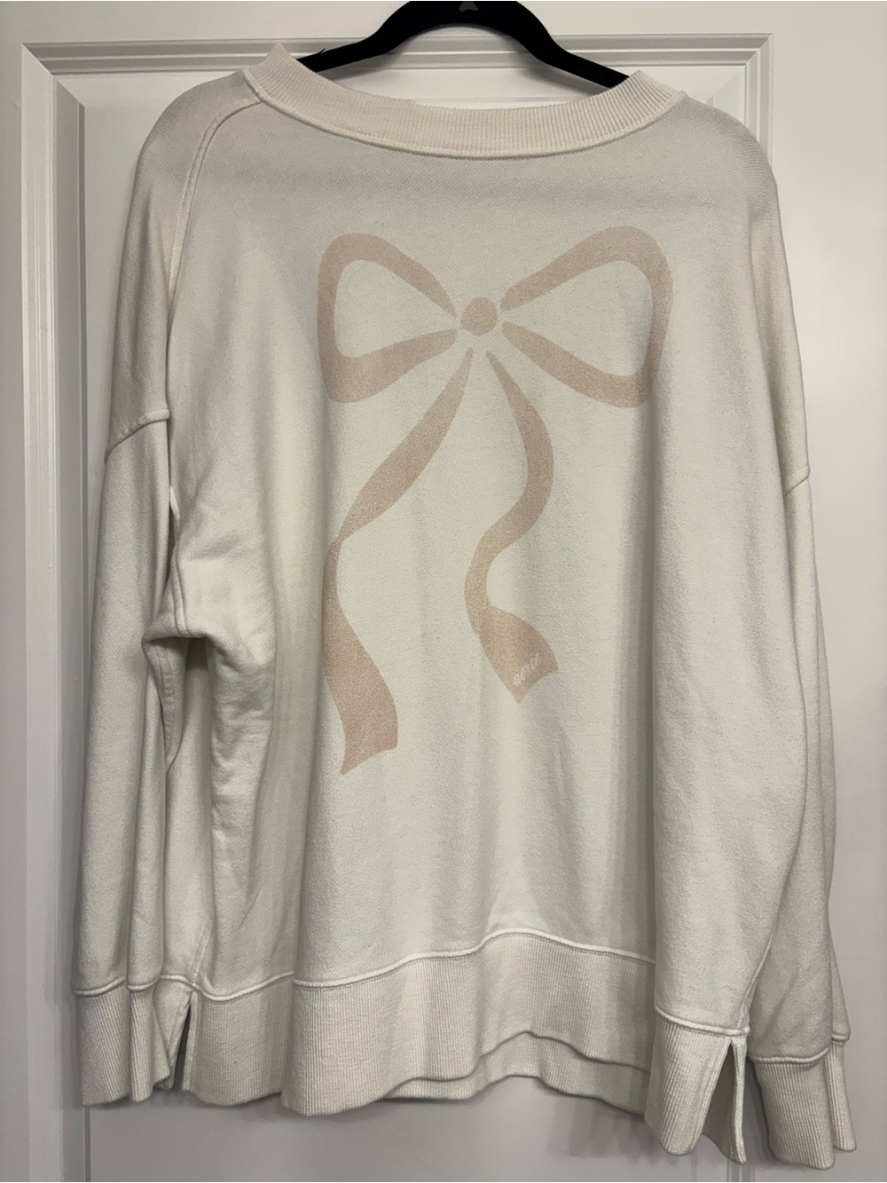 Aerie pink bow crewneck